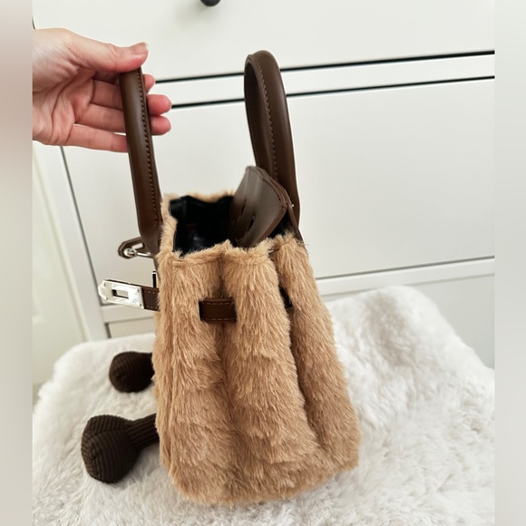 DARK BEIGE TikTok Jellykin JellyCat Plush Handbag with Smiley Face double Handle - Picture 9 of 13